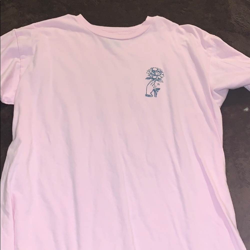 obey pink tshirt